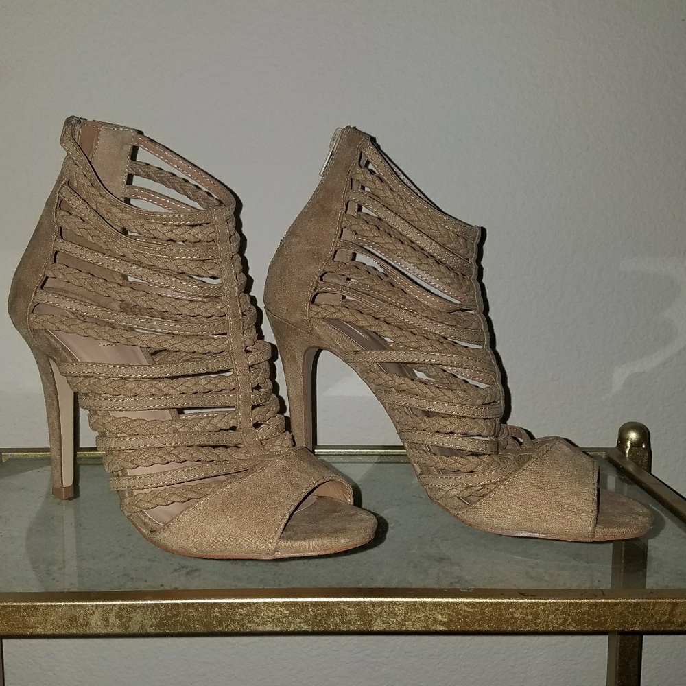 Aldo strappy heals
